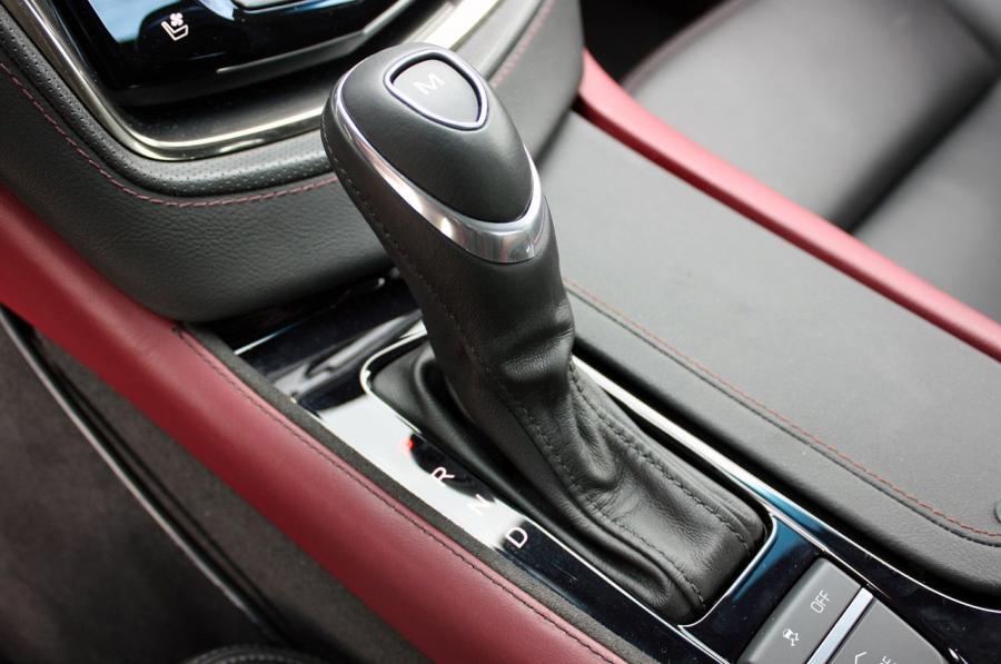  Cadillac CTS Vsport 2014 года  (фото 35 из 46)